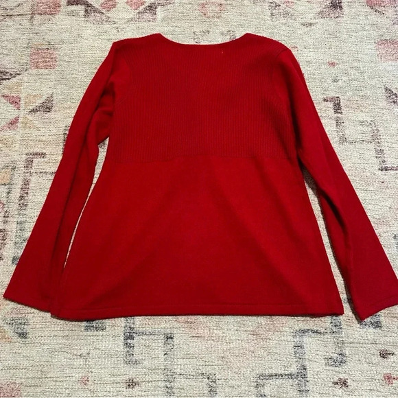 Red long sleeve button up cardigan with snowflake beaded embroidery size small - Picture 6 of 10